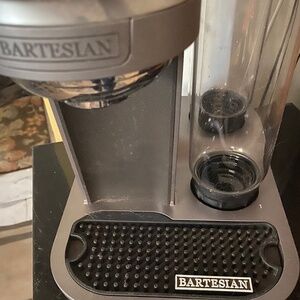 Bartesian Cocktail Maker